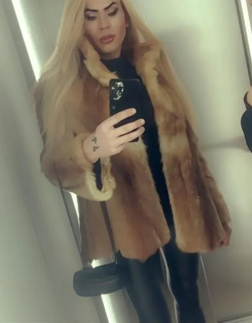 Escort Adhora, Colmar - 12758