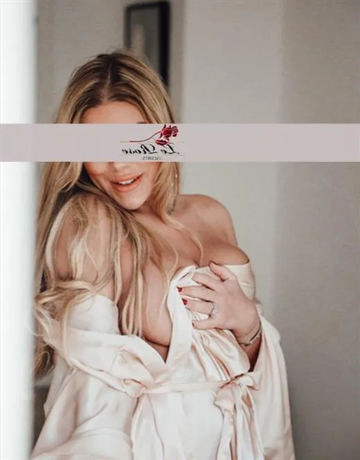 Escort Agene, Antibes - 9864
