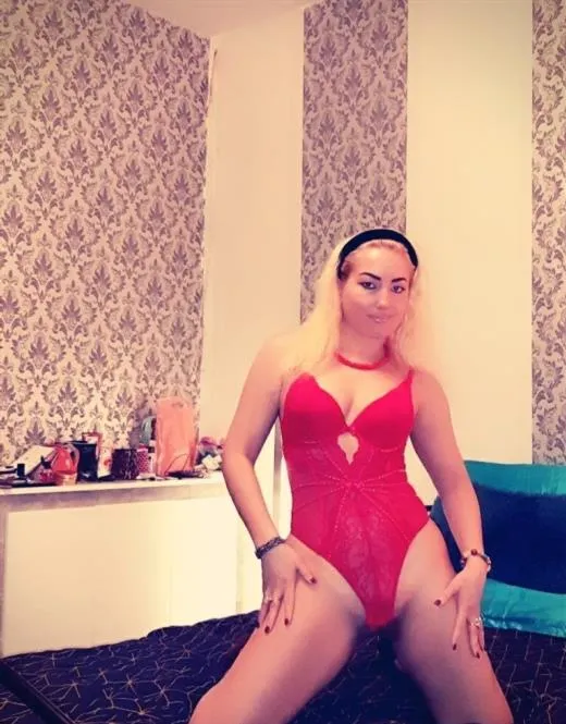 Al Mahdawi, horny girls in Salon de Provence - 8121