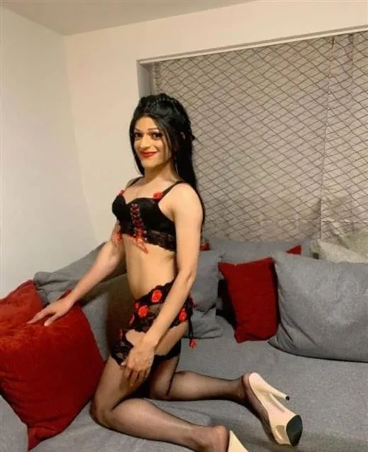 Aldi, horny girls in Paris - 7101