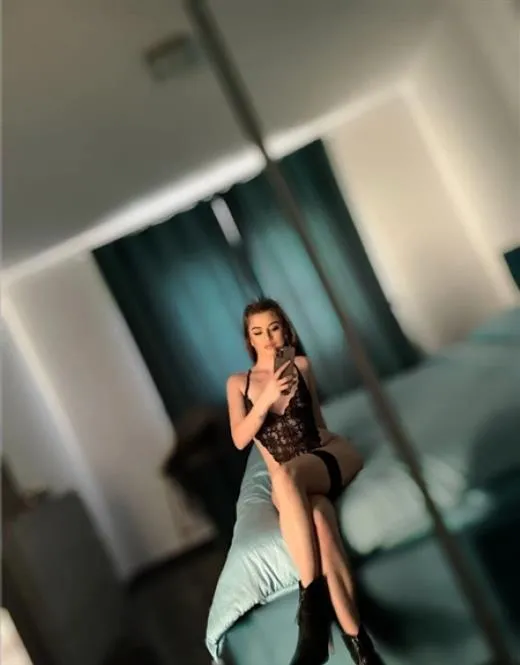 Altaira, horny girls in Orleans - 4510