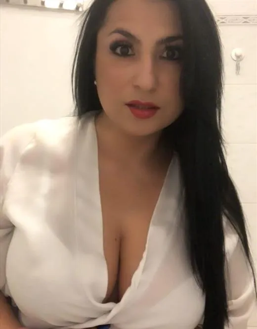 Escort Andreea Alina, Versailles - 13384