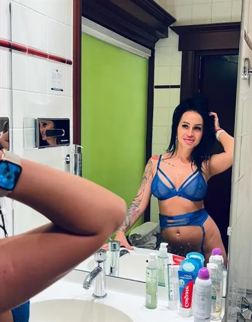 Escort Model Badrya, Paris - 7414