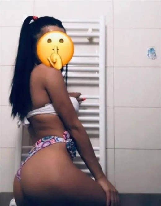 Baljawin, horny girls in Saint-Etienne - 3000