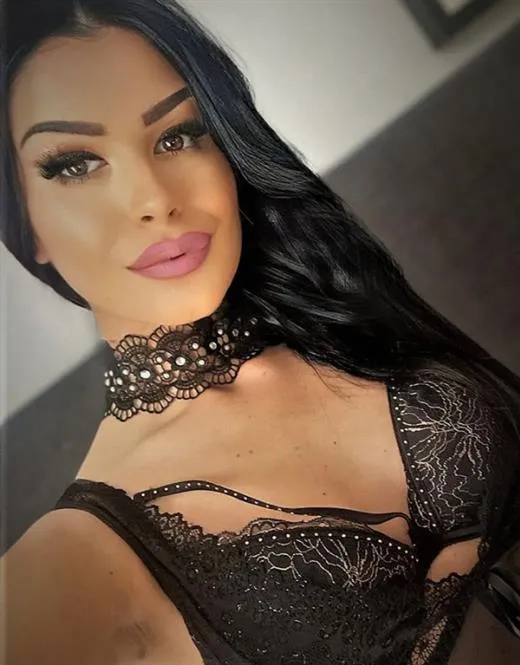 Escort Model Britt Einy, Evreux - 1817