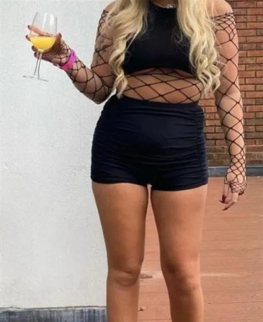 Christelquinn, horny girls in Paris - 10060