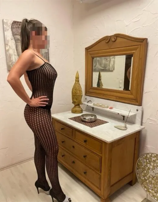 Escort Model Coranna, Orleans - 8504