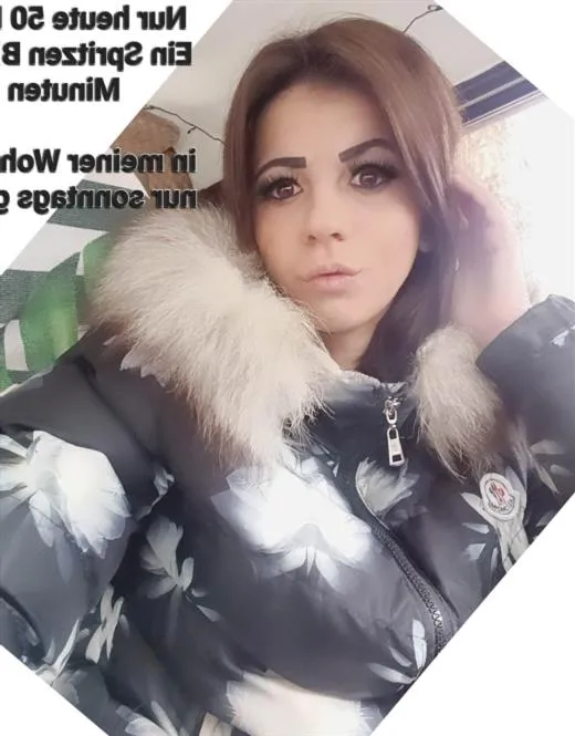 Escort Model Ejja, Roanne - 4559