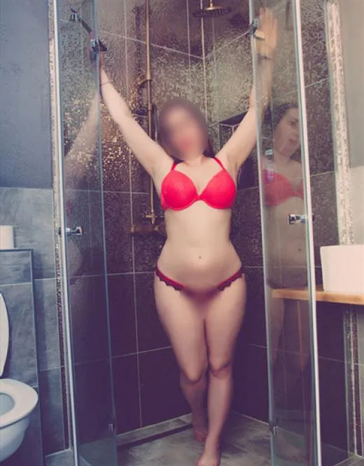 Escort Model Emebet Zewde, Aix-en-Provence - 9335