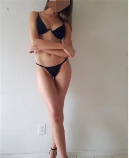 Exdomilia, horny girls in Pau - 18524