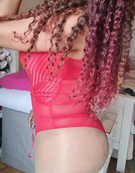Escort Model Firouza, La Rochelle - 5526