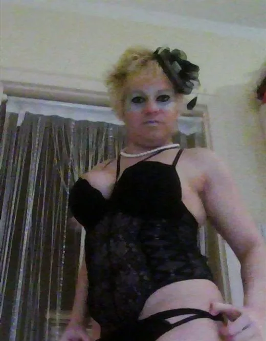 Foied, horny girls in Marseille - 19039