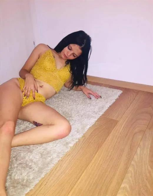 Ikraan, escort in Enghien le bains - 6140