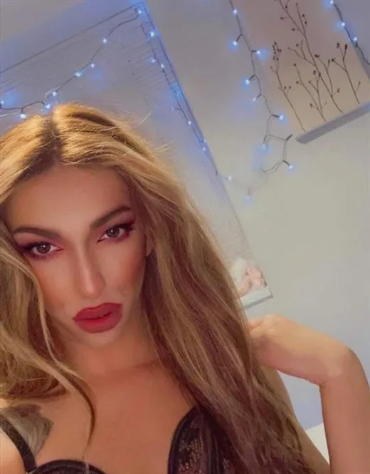 Karjakus, escort in Neuilly Sur Seine - 13759
