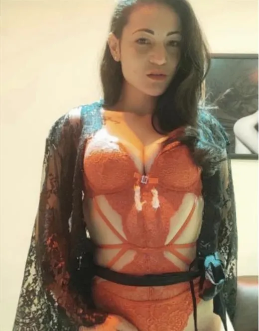 Leara, horny girls in Lens - 17054