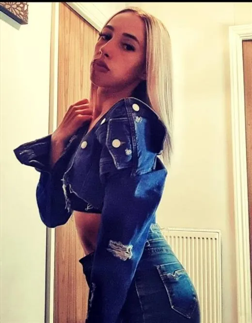 Lilia Emily, escort in Neuilly Sur Seine - 19576