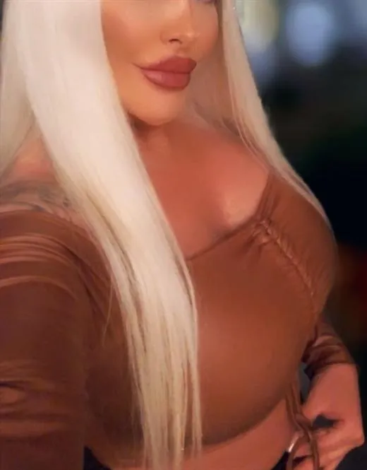 Mahmudije, escort in Vichy - 910