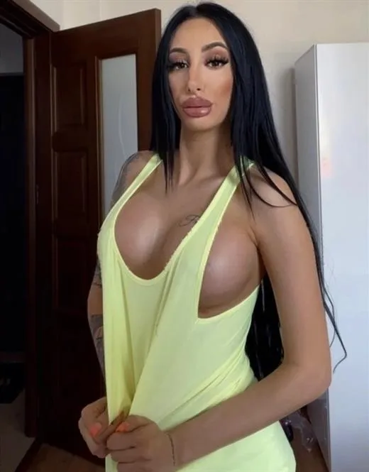 Escort Mpembele, Paris - 11431