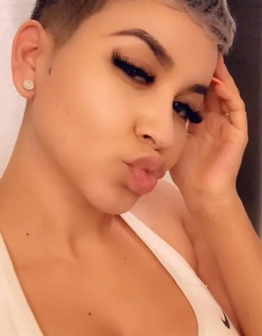 Escort Model Mun Young, Paris - 10825