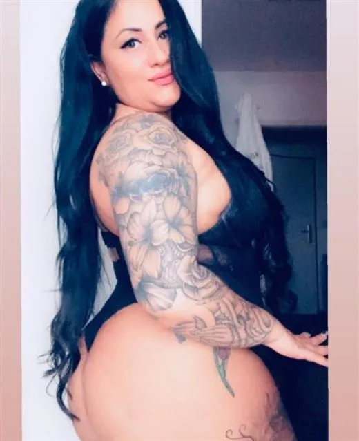 Escort Model Nalubwama, Paris - 9262