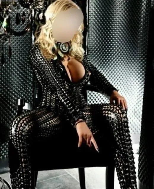 Escort Model Nesima, Paris - 13425