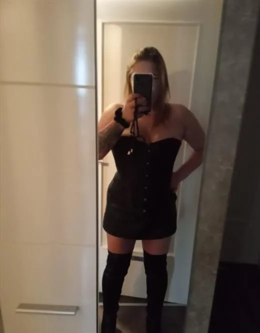 Escort Peyruz, Paris - 7436