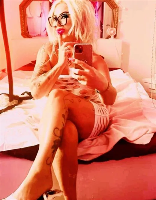 Escort Model Peza, Rennes - 9643