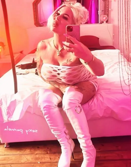 Escort Model Peza, Rennes - 234