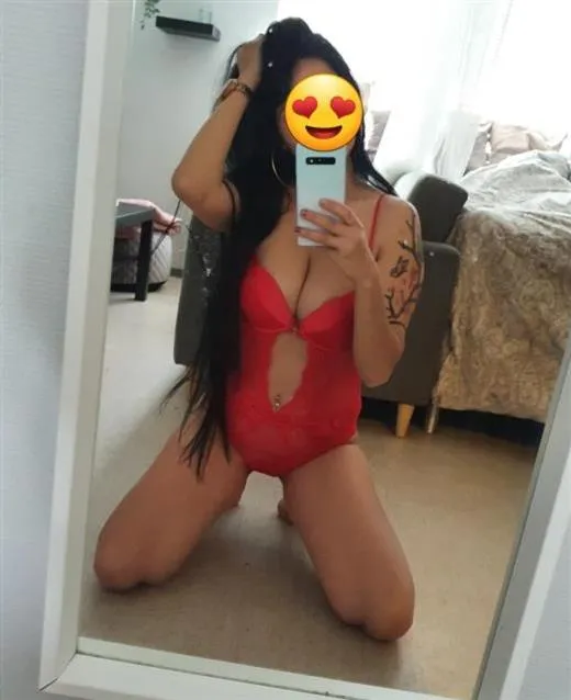 Escort Model Pinthira, Neuilly Sur Seine - 903