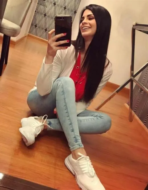 Escort Model Saxha, Limoges - 6273