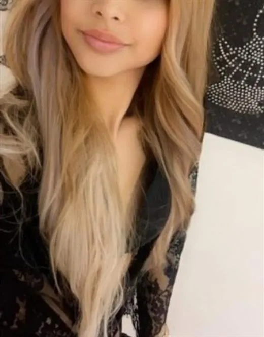 Escort Model Selmo, Paris - 7112