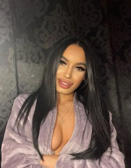 Shufan, escort in Lorient - 2022