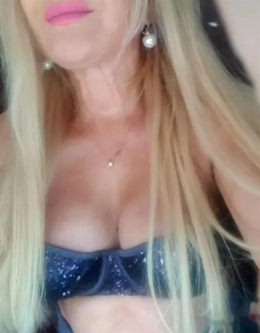 Simy, escort in Paris - 15246