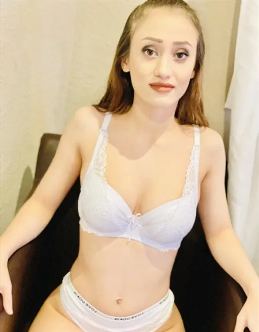 Somshree, horny girls in Cannes - 6278