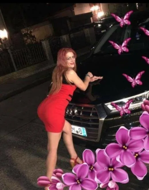 Sucdi, horny girls in Cannes - 6446
