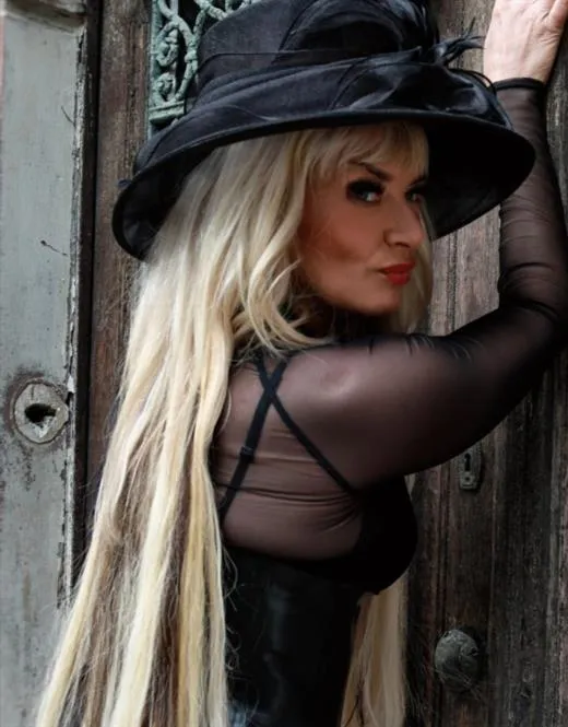 Suniti, escort in Brive la Gaillarde - 7909