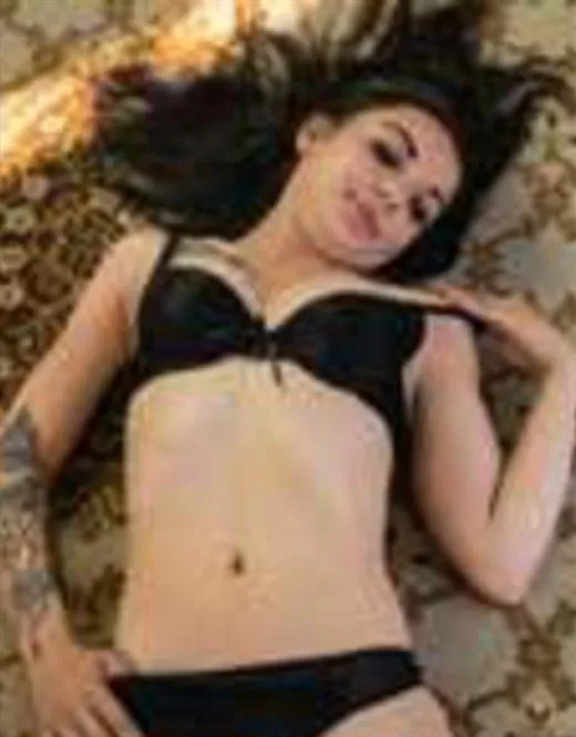 Svea Greta, horny girls in Paris - 2653