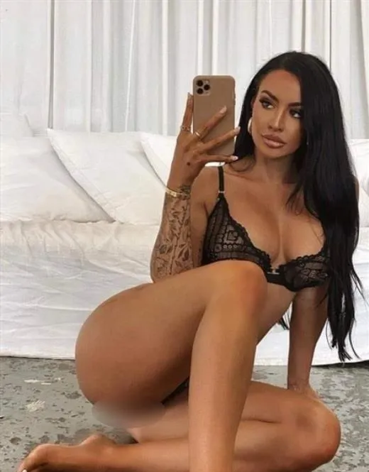 Escort Model Terpsithea, Saint Etienne de Montluc - 9216