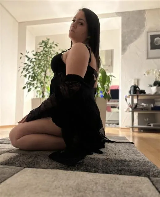 random escort 100