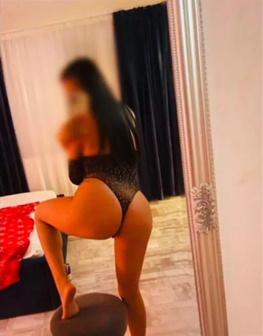 Escort Vedina, Nantes - 312