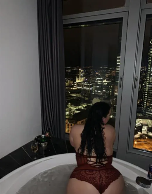 Vyjayanthi, sex in Paris - 8858