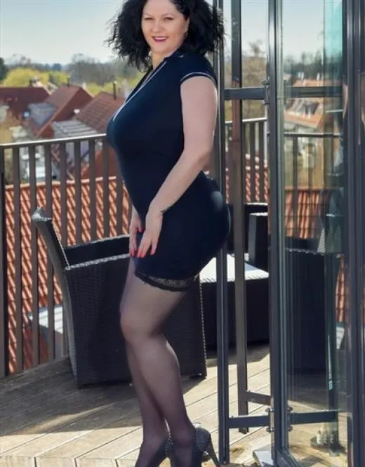Escort Zhoan, Flers - 2501